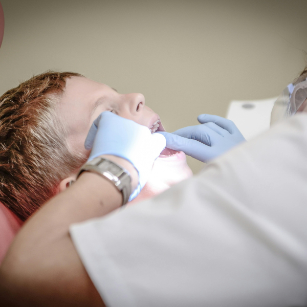 Se libérer de la peur du dentiste et retrouver une sérénité totale